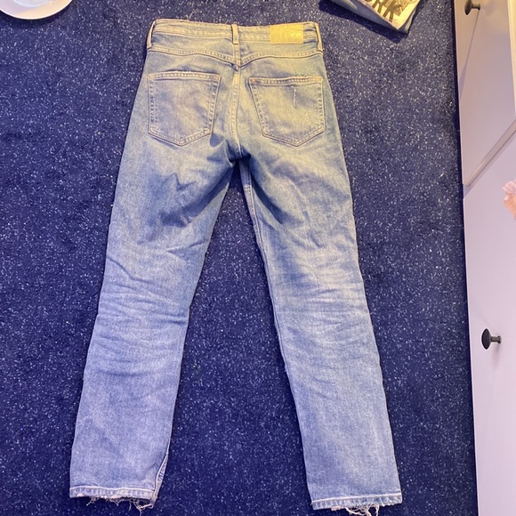 Jeans - Picture 2 of 4